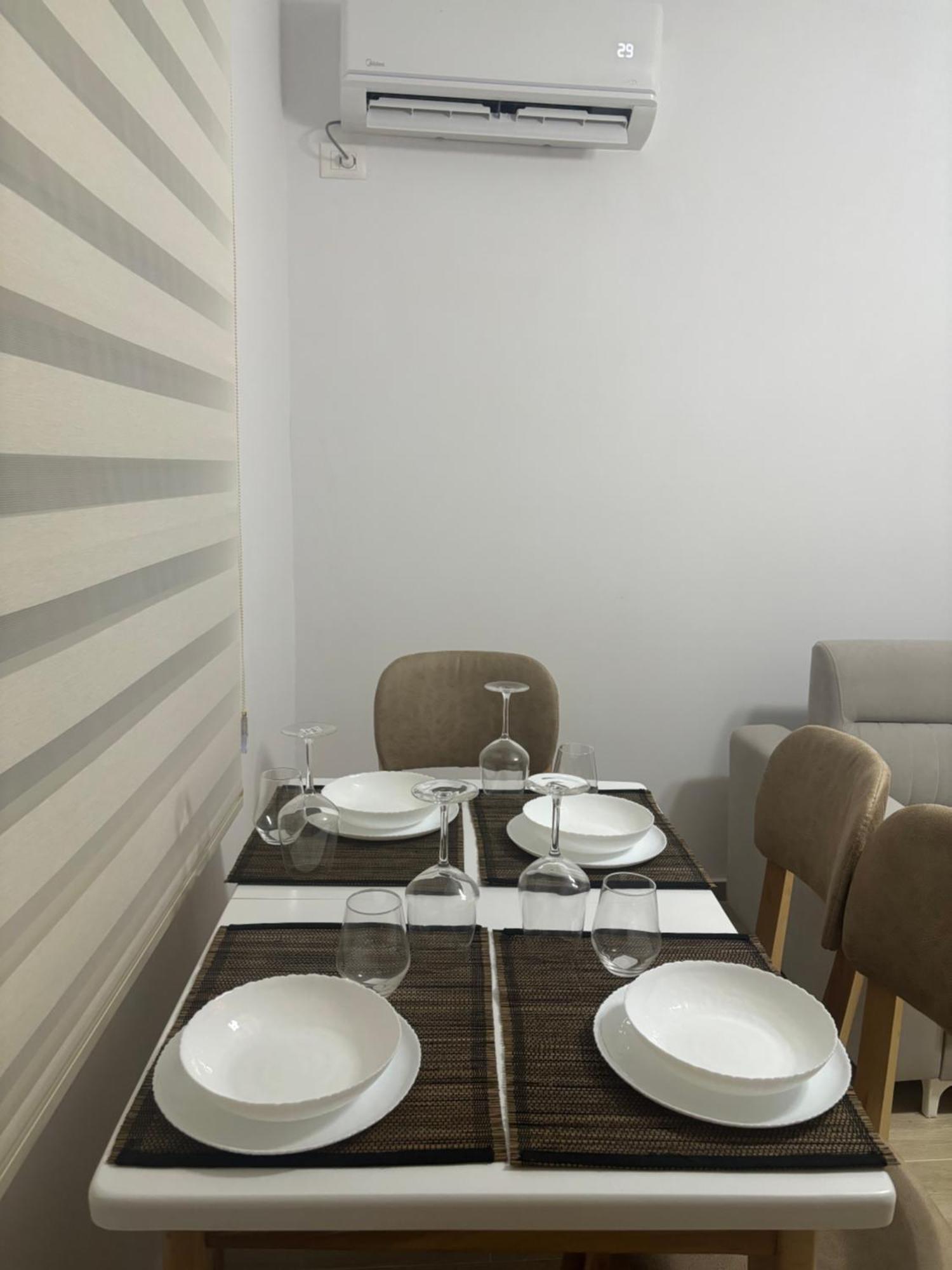 Kevi 'S Place Tirana Buitenkant foto
